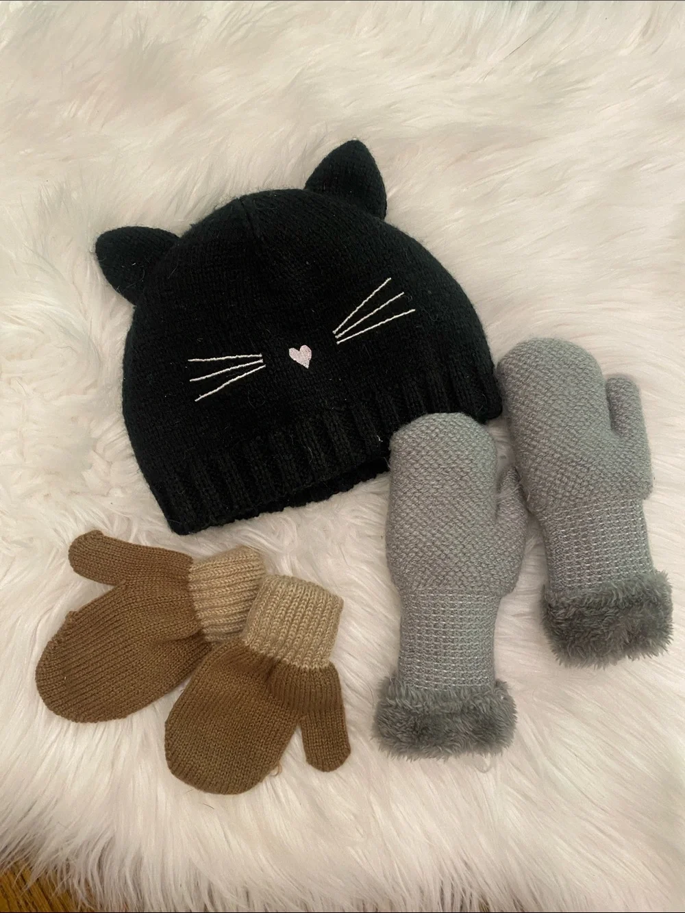 Toddler Black Cat Beanie with Gray and Brown Mittens Set